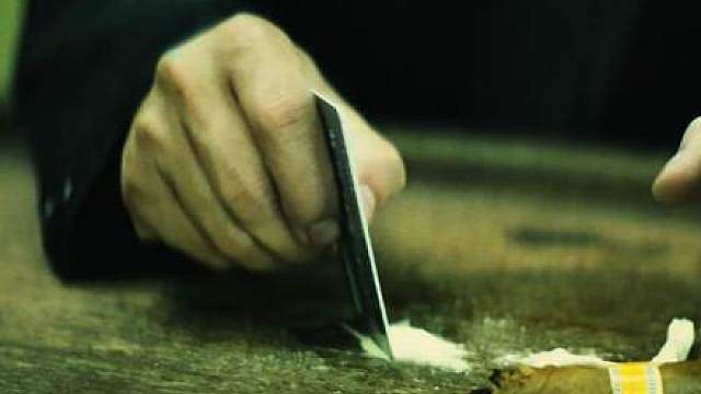 经典不愧是经典，两大卧底之间的巅峰对决，卧底警察明显略胜一筹