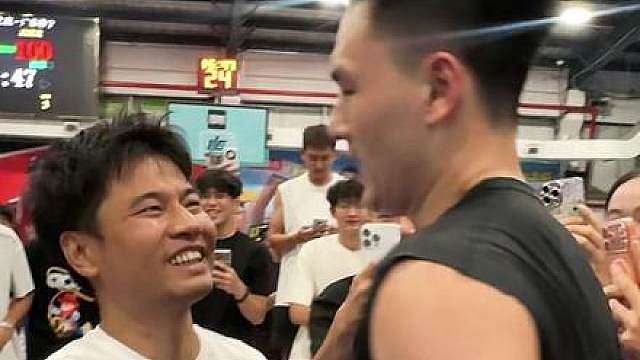 孟博龙100:75战胜前NBA球员特雷伯克