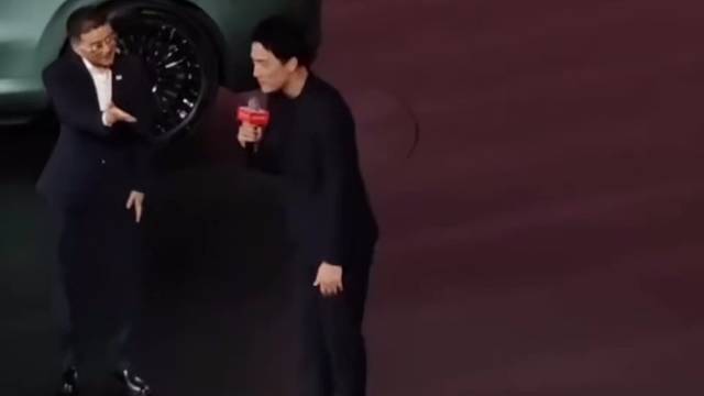 刘翔官宣！49.4万买断人事关系，11年工资补助尽数捐出#体育#