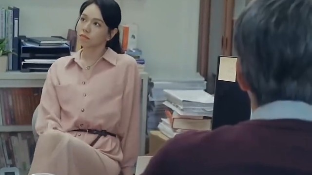 青春校园风采：女学生风采展示