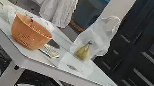 谁能告诉我，这孩子到底是怎么了