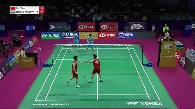 刘圣书/谭宁关键分跑位配合 高压比分下依旧保持站位默契