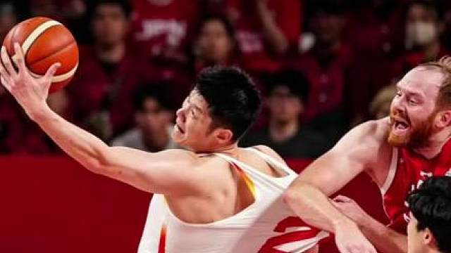 复仇成功！中国男篮44分大胜菲律宾，锁定 刚结束的2026名古屋亚运会男篮小组赛里，中国男篮最后以105-61的大比分赢下了菲律宾男篮！
上届亚运会留下的遗憾今天总算是彻底洗刷了，整场比赛全队多点开花，顺顺利利拿下胜利，锁定了小组头名出线！
真的要恭喜中国男篮，接下来继续加油！