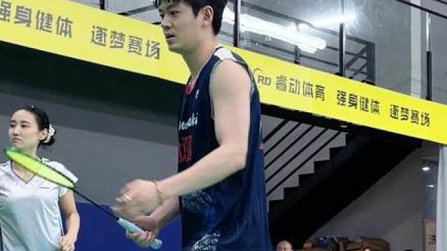 这是混双搭档发挥最好的一拍，脑瓜子嗡嗡的