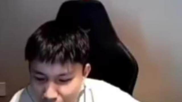 “bin哥一个月工资顶你当时打职业一年”