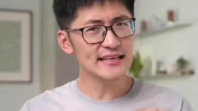 影视飓风Tim称iPhone Duo烫到握不住，苹果回应：博主单台设备测评片面，新设备到手后可能需要3至5天的适应期。