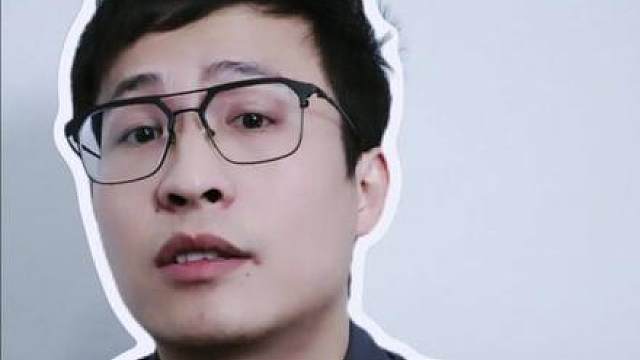 轻轻一掰就闪屏？苹果折叠耐造性华为折叠用“锤”测无人反驳 什么是折叠屏一定要有的侧向抗扭冗余？