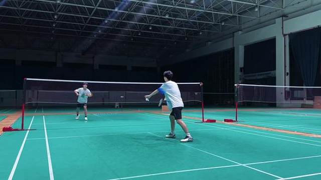 我并不知道爱是什么样的 但你总是会影响到我情绪
