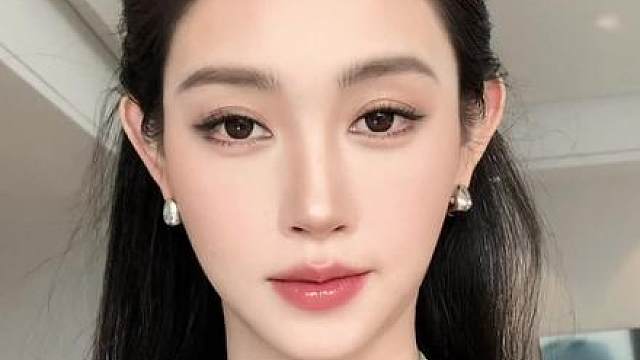 伪浓颜骨相冲击感！！早秋妆来咯