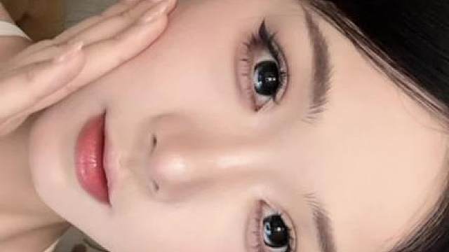 新手妆教新手也能轻松驾驭的妆教来咯 3'26"详细版妆教已附上，姐妹们放心冲！！
