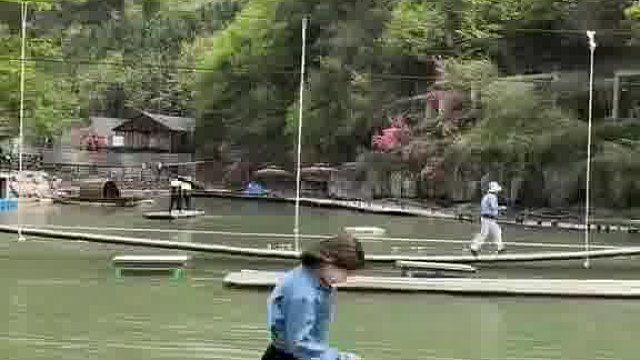 这么多跑的，就喜欢她的步伐。  -