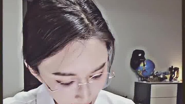 医生我欠了一屁股债怎么办 医生：屁股欠的就让屁股去还  -