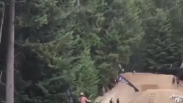极限运动妹子酷