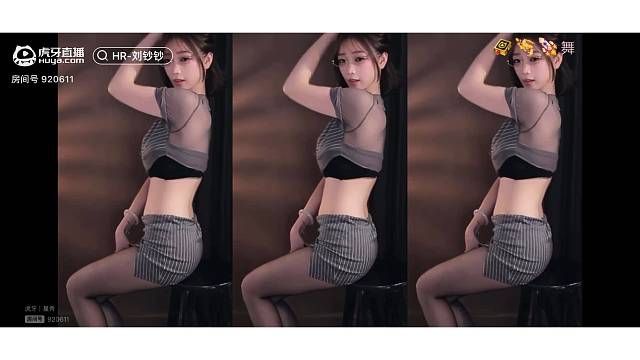 性感黑丝女秘钞钞老师
