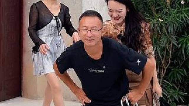看一遍笑一遍