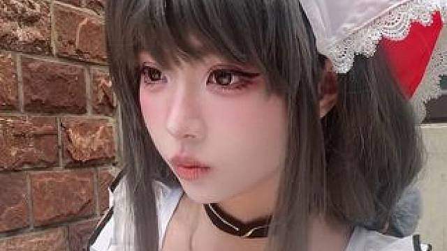 新来的女仆一直骂我…
