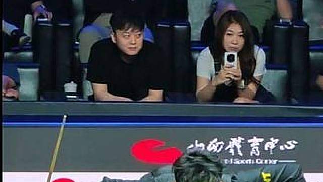 斯诺克赛场一秒变身蜘蛛侠
