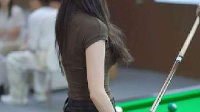 美女台球选手