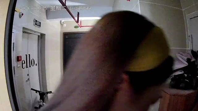 小姨子来家里说暂住几天，这都一个月了也不提要走