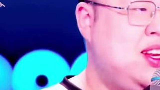 小胖直播透露打完年总就要离开他最爱的TTG了，毕竟现在狼队手上握着他的合同