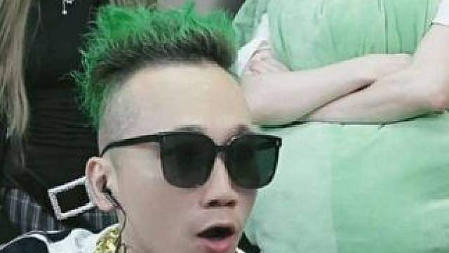 德华园区集体整搞尬舞