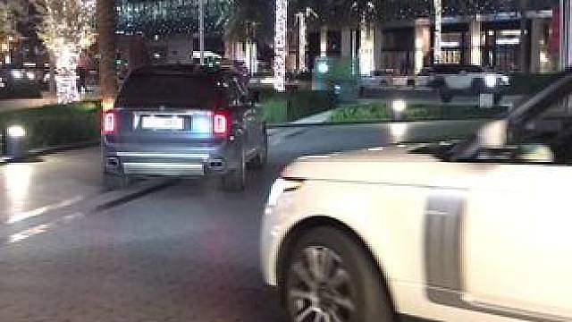 两台成功的SUV，你选择哪台？