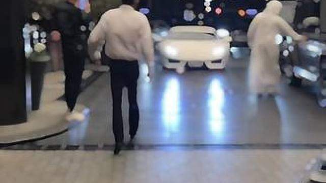 偶遇大G车队，这是什么人物需要这种场面