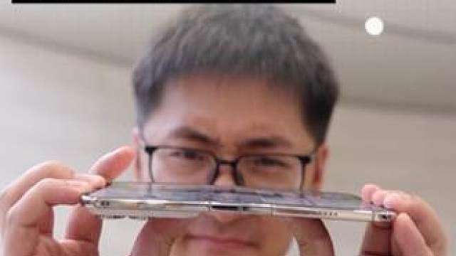 Tim吐槽iPhoneDuo发热严重，反掰手机质疑屏幕出现闪屏，引来争议：评测边界何在？