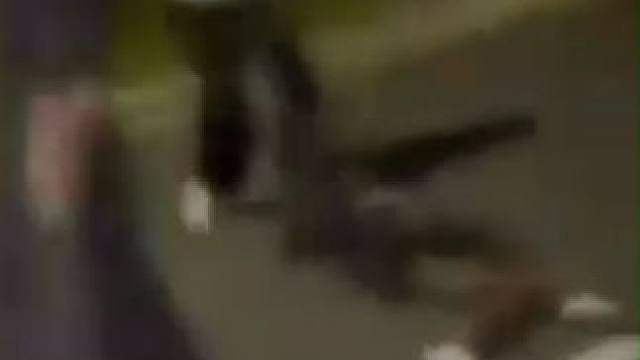 澳洲青少年持刀群殴，18岁女孩被刺6刀，疑因网络纠纷约架