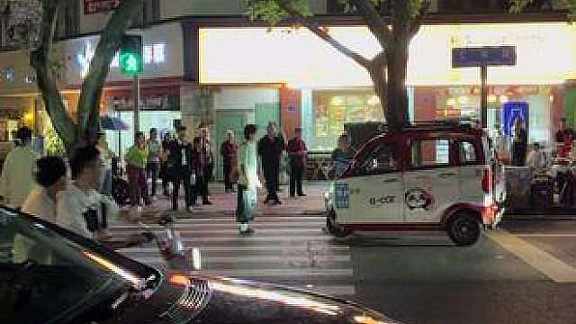 成都战地记者