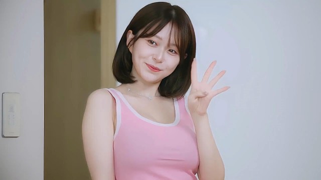 #电影解说 #韩国网剧 #清纯甜美 遭了！我被男室友惦记了