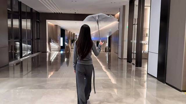 晚霞如故，人事已殊。