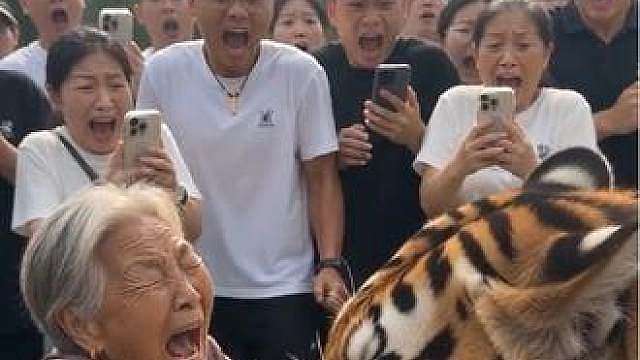 动物园内禁止投喂！