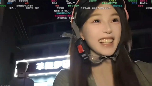 大锤提车了！还想给童哥买一辆，开车的瞬间开心坏了