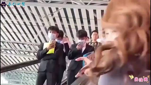 给人一种很贵又很贱的样子