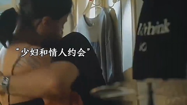 玩就玩撕衣服干嘛？