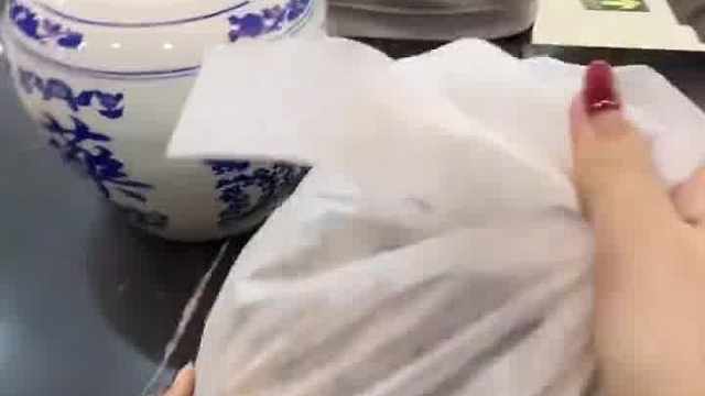 那个需要怎么服用  这多少钱  我替我朋友问的  -