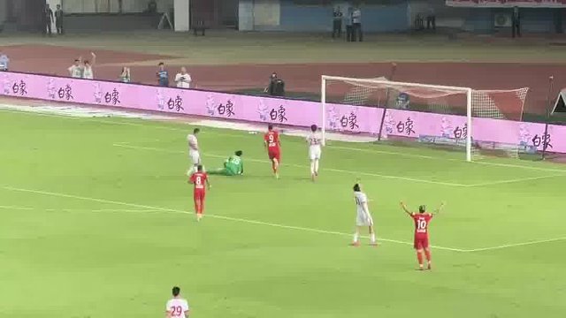 该怎么说呢，每到最后都在争取不掉级，为什么不能争一争#足球