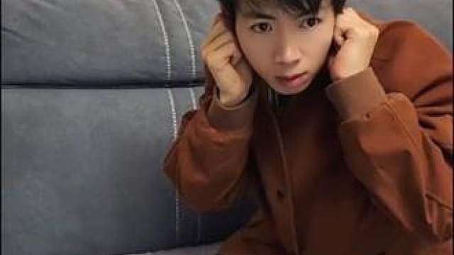 把猫猫都吓成啥样了啊
