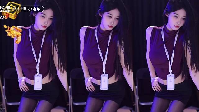 性感黑丝女秘小雨伞