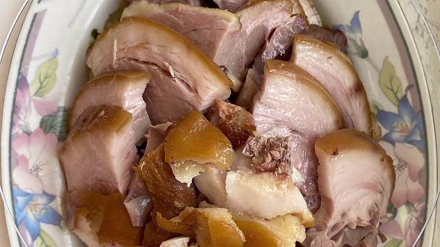 《梅菜扣蹄䠙》