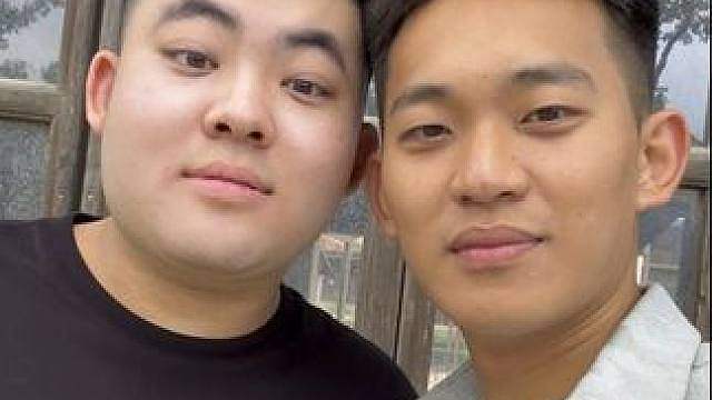 和不同火影主播拍照