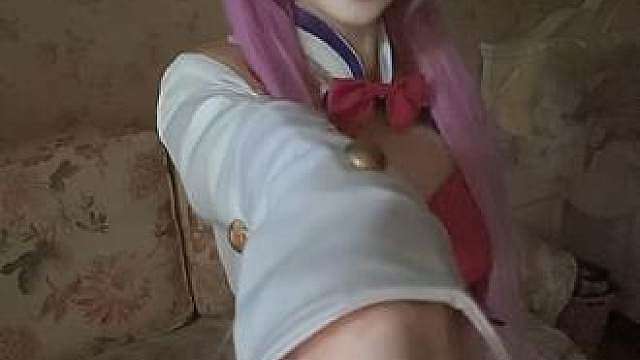 莫欺少女穷！