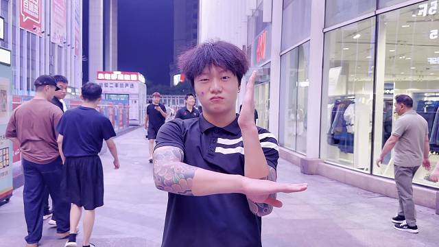 在这个ai横行的时代 我们依然坚持手搓