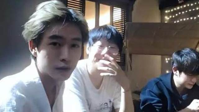 老辈电竞人就是狠啊。