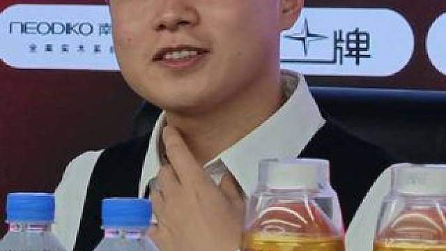 压力确实很大 斯诺克深圳公开赛，赵心童不敌唐纳森赛后采访