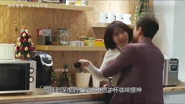 深夜加班，灯火通明中的坚持与汗水