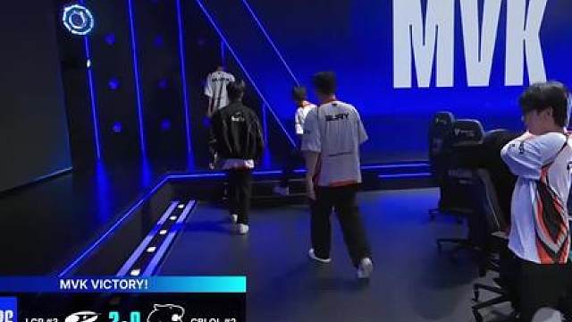 Gury极速脚法四杀，看看人家SofM的徒弟！
