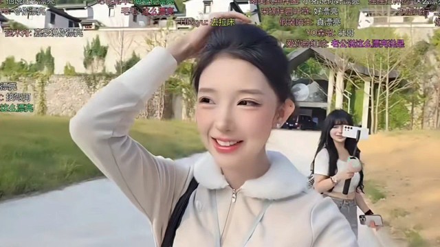 也太巧了！壮壮开播，一下楼正好撞见回来的童锦程