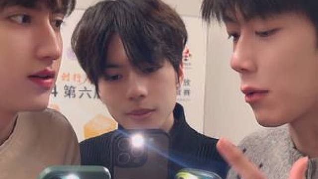 是谁还没复习完呢 #当代大学生精神状态 #期末考试 #校园 #期末周到底给大学生带来了什么 #期末精